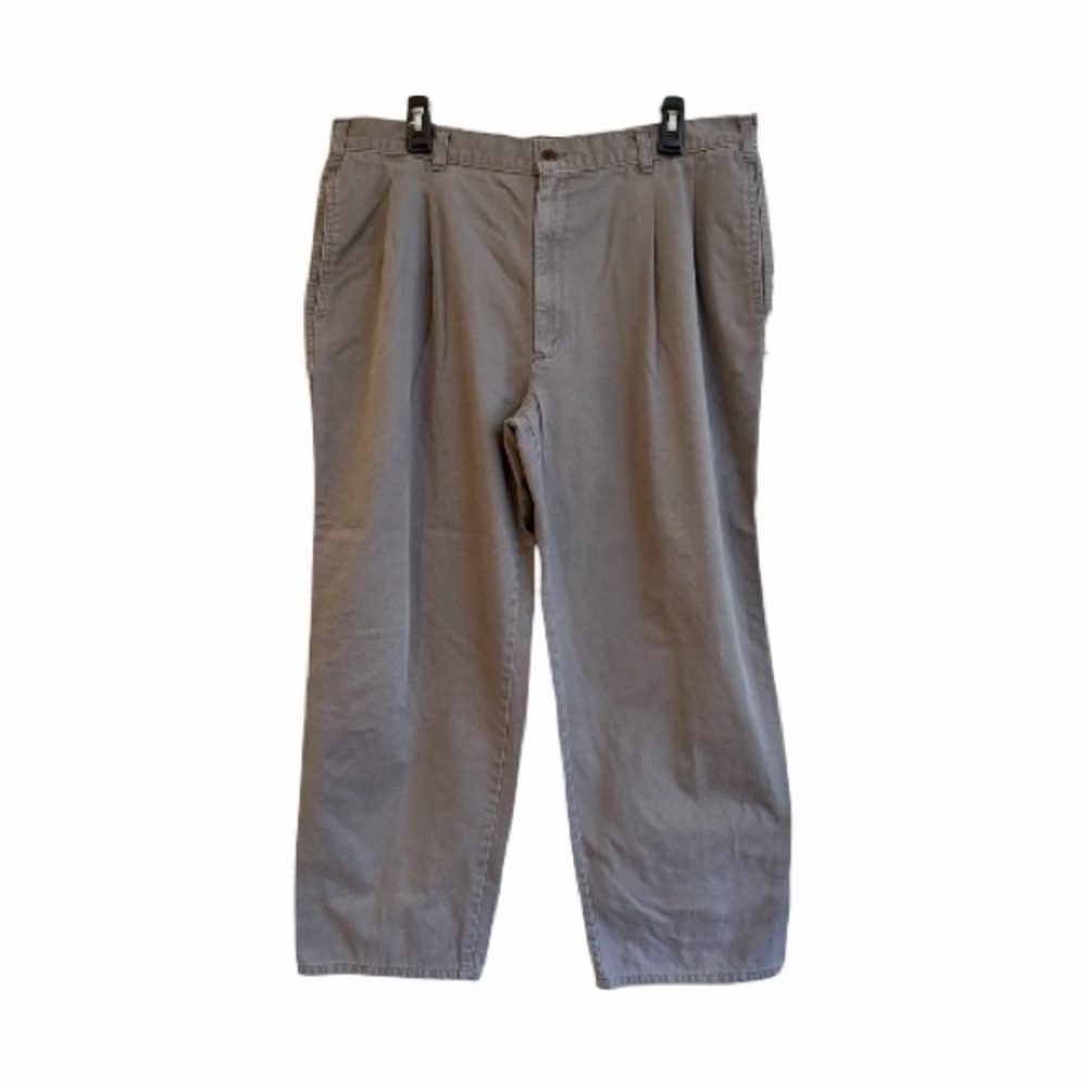 DOCKERS, MENS, GREY, PLEATED CASUAL PANTS IN CLASSIC FIT. SIZE 38X29